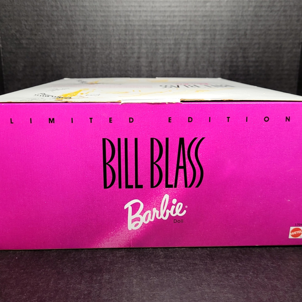 1996 Limited Edition Bill Blass Barbie #17040 - Picture 6 of 9